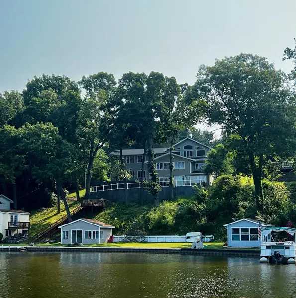 851 Roselle ST, Leoni Twp, MI 49201