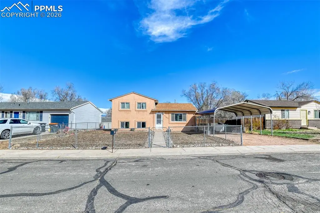 4032 Colony Hills CIR, Colorado Springs, CO 80916