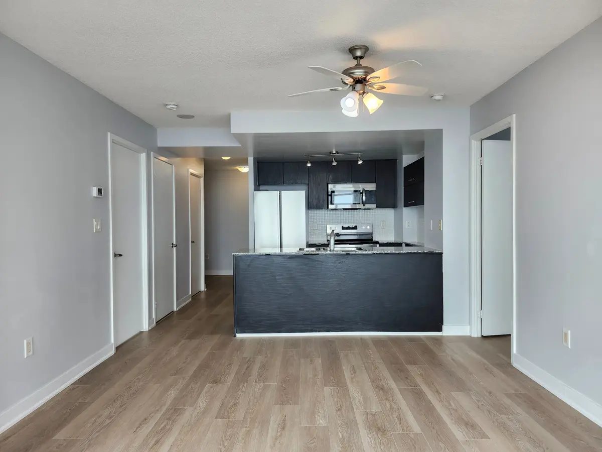 15 Fort York BLVD #3010, Toronto C01, ON M5V 3Y4