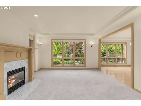 3319 NW SPENCER ST, Portland, OR 97229