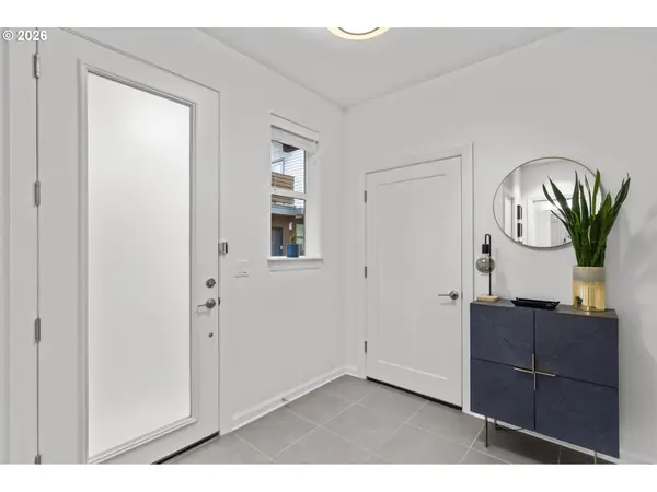 65 NE 58TH AVE, Portland, OR 97213