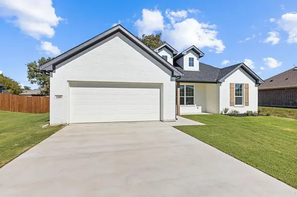 2109 Briarwood Drive,  Bridgeport,  TX 76426