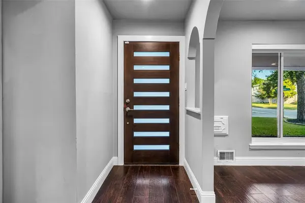 12205 Brookmeadow Lane, Dallas, TX 75218