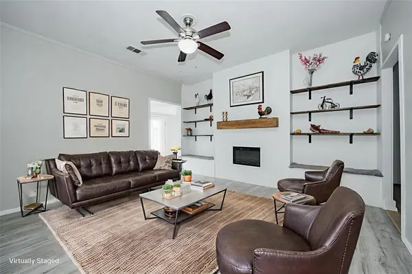 301 E 2nd North Street, Kaufman, TX 75142