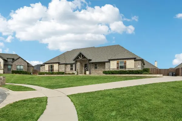 7041 Plum Court, Ovilla, TX 75154