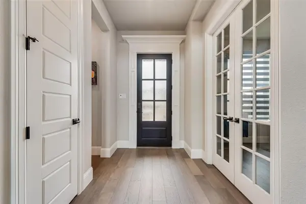 7108 Woodside Drive, Argyle, TX 76226