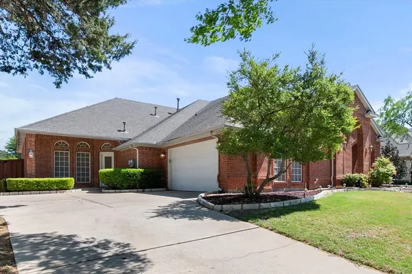 1013 Brook Arbor Drive, Mansfield, TX 76063