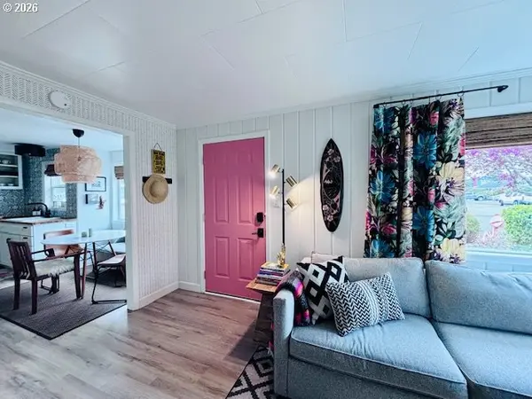 1317 7TH ST, Florence, OR 97439