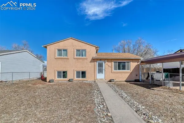 4032 Colony Hills CIR, Colorado Springs, CO 80916