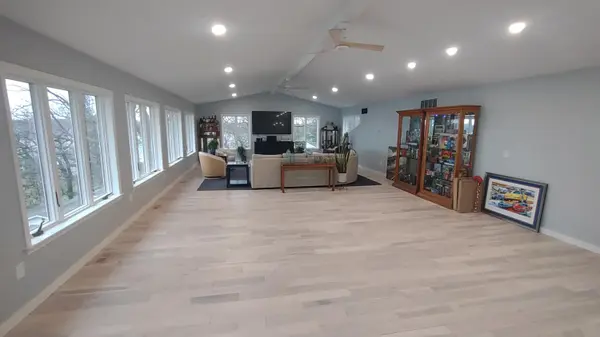 851 Roselle ST, Leoni Twp, MI 49201