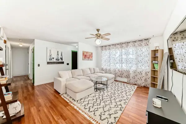 164 Rundlefield CRES NE, Calgary, AB T1Y 2V5