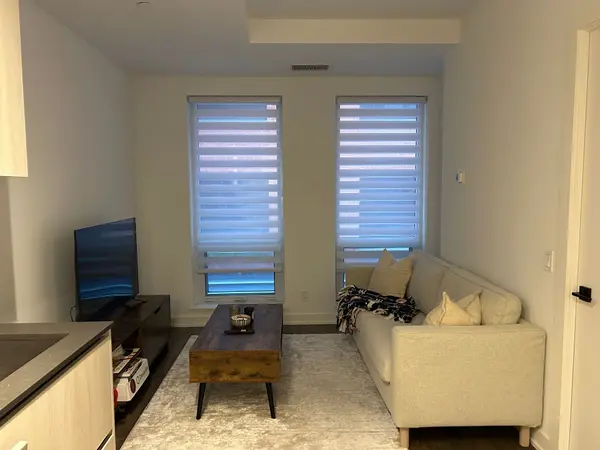 327 King ST W #303, Toronto C01, ON M5V 0W7