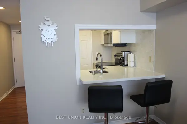 7 Bishop AVE #708, Toronto C14, ON M2M 4J4