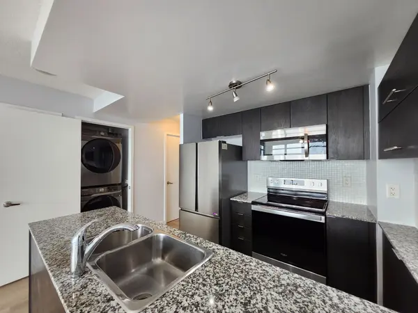 15 Fort York BLVD #3010, Toronto C01, ON M5V 3Y4