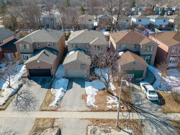 391 Hickling TRL, Barrie, ON L4M 6A9