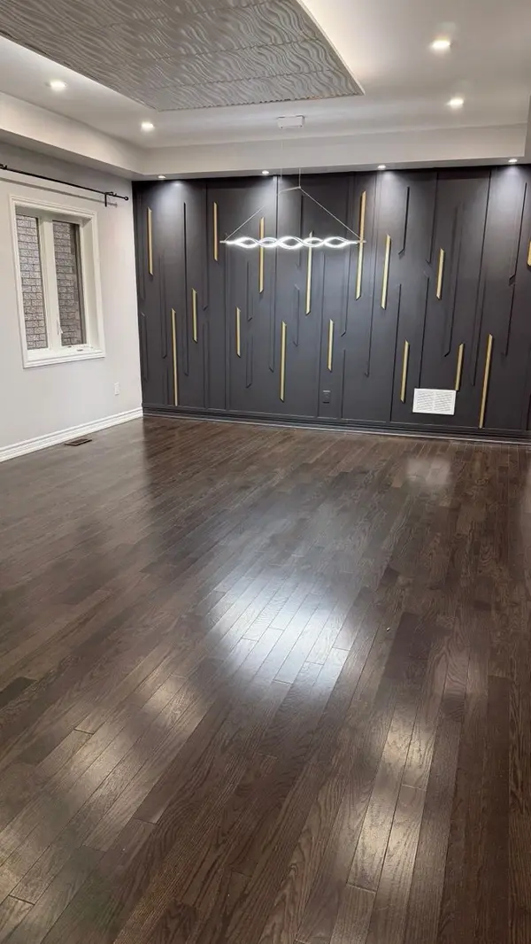 14 Canary Close, Brampton, ON L6X 3A9