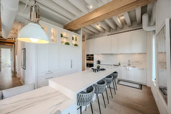 19 GUELPH AVE #308, Cambridge, ON N3C 1A2