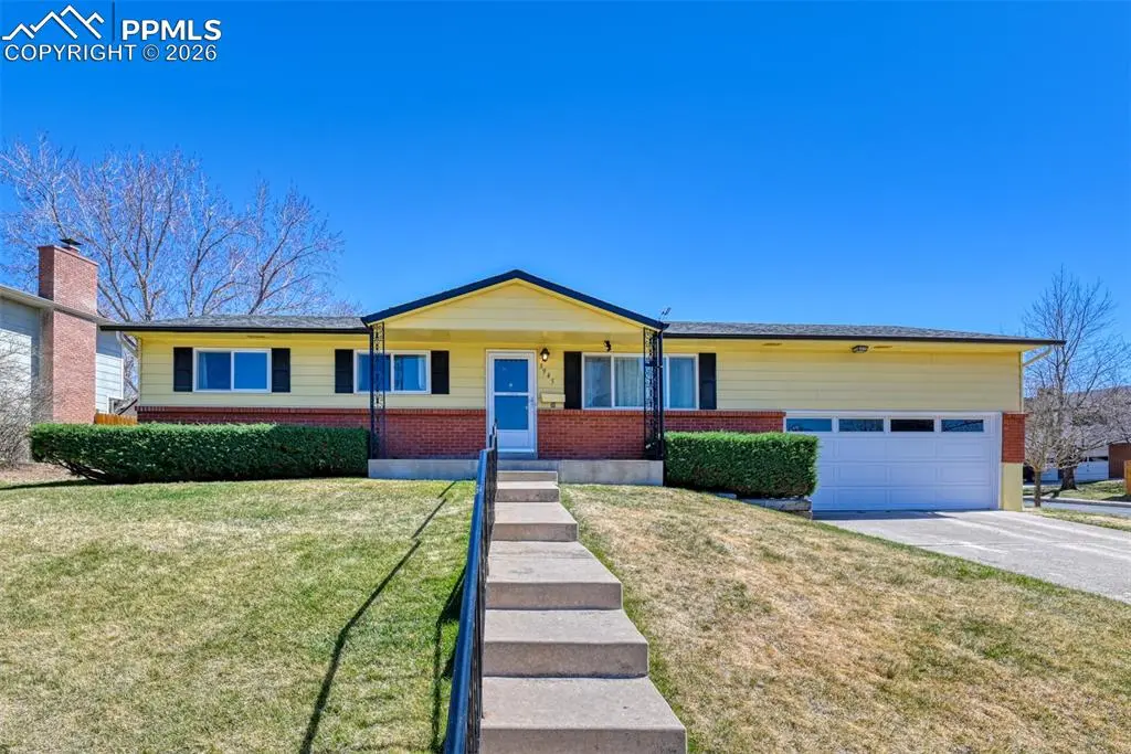 3945 Bunk House DR, Colorado Springs, CO 80917