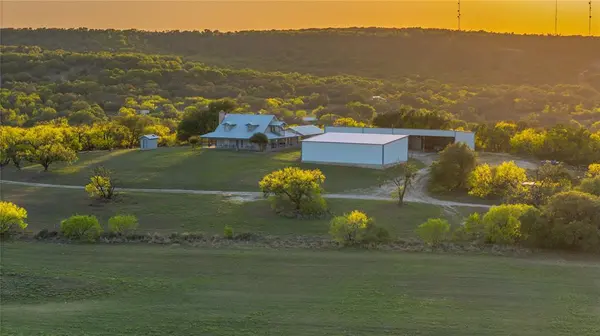 1952 FM 1689, Comanche, TX 76442