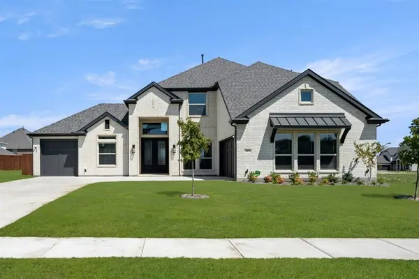 2413 Park Oaks, Midlothian, TX 76065