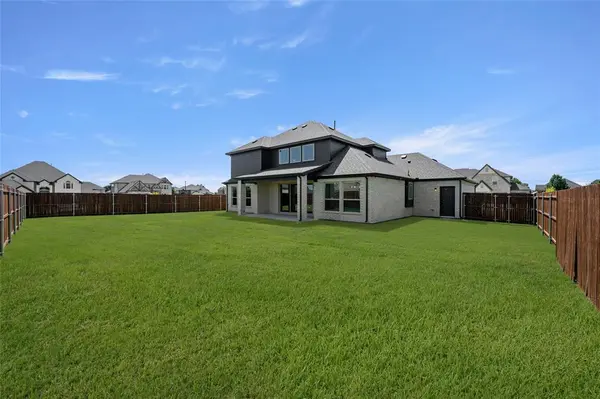 2413 Park Oaks, Midlothian, TX 76065