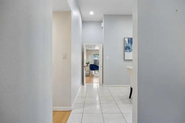 6802 Mccallum Boulevard, Dallas, TX 75252