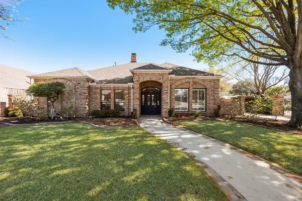 11104 Manorview Circle, Dallas, TX 75228