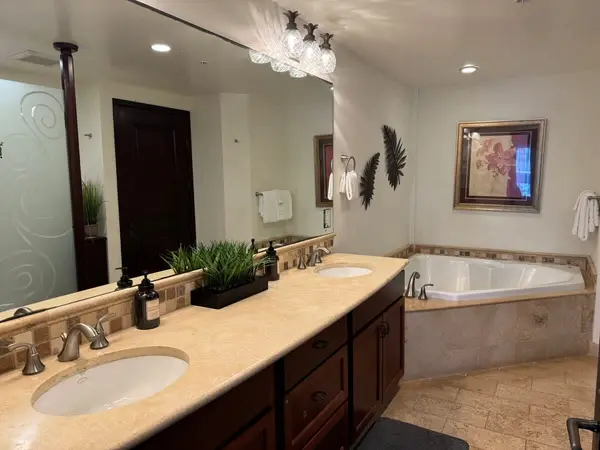 4-820 KUHIO HWY #C303, Kapaa, HI 96746