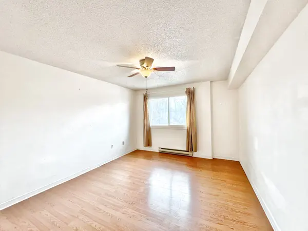 1 Quail CRES #309, Barrie, ON L4N 6W9