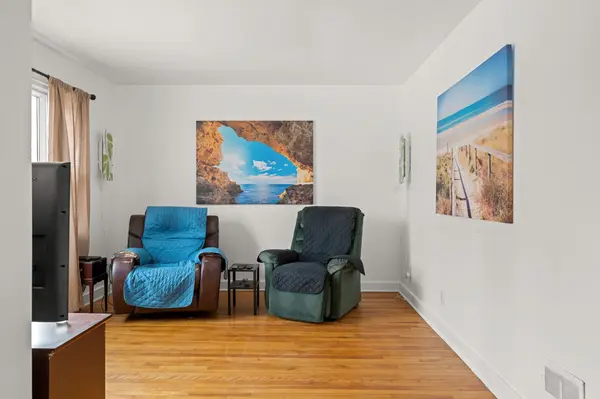 1123 Secord AVE, Billings Bridge - Riverside Park And Area, ON K1H 8C9