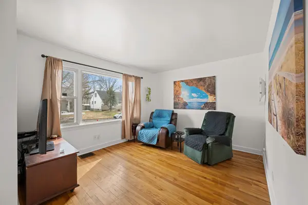 1123 Secord AVE, Billings Bridge - Riverside Park And Area, ON K1H 8C9