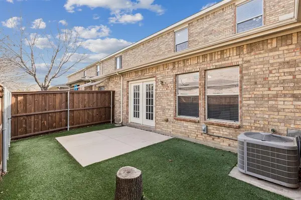 5965 Lost Valley Drive, The Colony, TX 75056