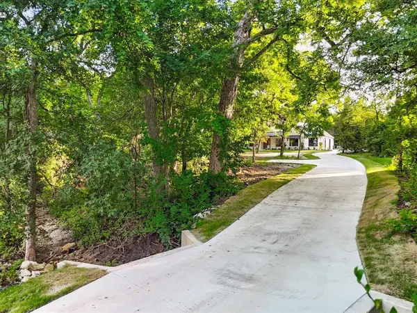 630 Four Trees Crossing, Waxahachie, TX 75167