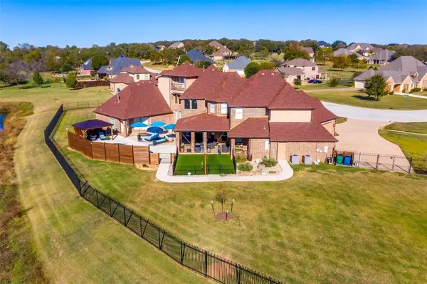 3701 Canyon Pass Trail, Burleson, TX 76028