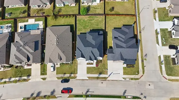 7444 Pondview Lane, Fort Worth, TX 76123