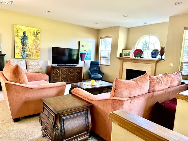 11450 SW CAPITOL HWY, Portland, OR 97219