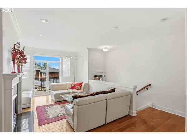 1618 SW 58TH AVE #8, Portland, OR 97221