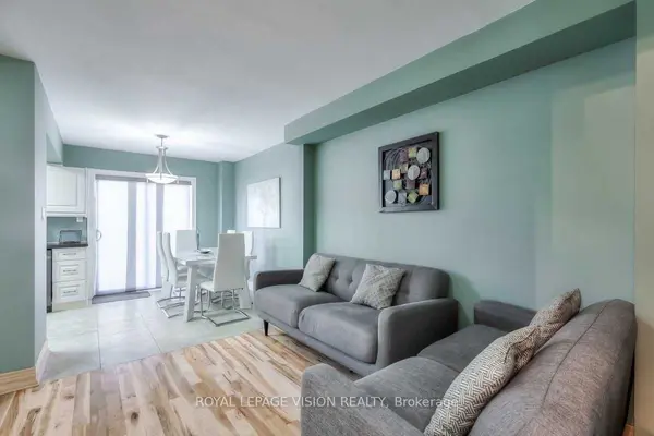 227 Stonebriar DR, Vaughan, ON L6A 4A3