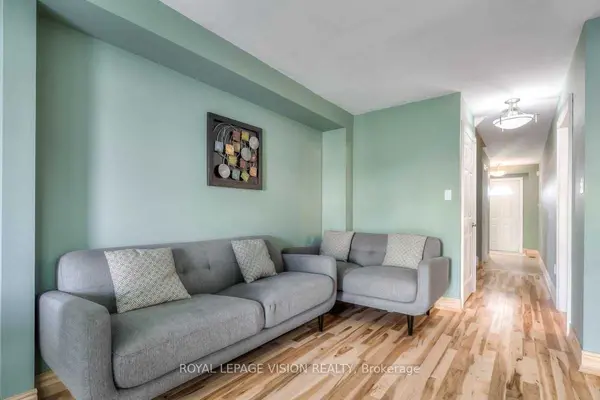 227 Stonebriar DR, Vaughan, ON L6A 4A3