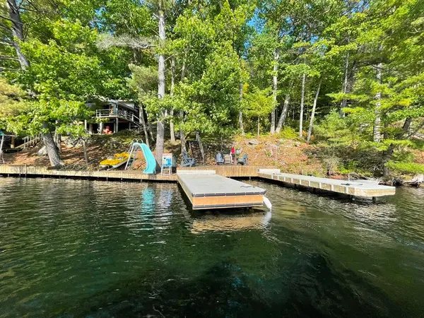 4SR406 SEVERN RIVER Route, Muskoka Lakes, ON L0K 1E0