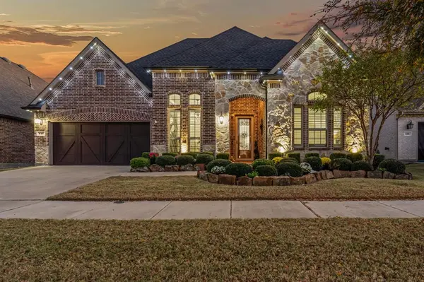 840 Fireside Drive, Little Elm, TX 76227