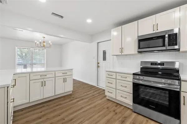 535 N Stefka Drive, Robinson, TX 76706