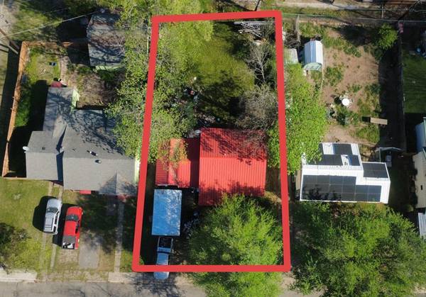 205 Graham Avenue, Bonham, TX 75418