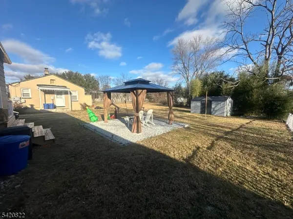 71 Washington Ave, Victory Gardens Boro, NJ 07801