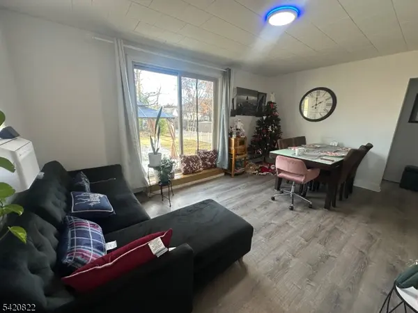 71 Washington Ave, Victory Gardens Boro, NJ 07801