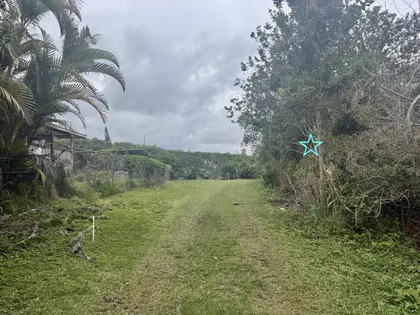 MAMALAHOA HWY, Captain Cook, HI 96704