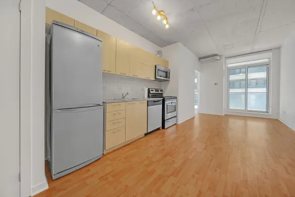 150 Sudbury ST #425, Toronto C01, ON M6J 3S8