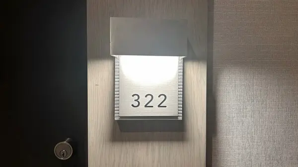 7 Golden Lion HTS #322, Toronto C14, ON M2M 0C1