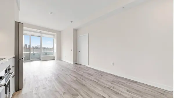 7 Golden Lion HTS #322, Toronto C14, ON M2M 0C1