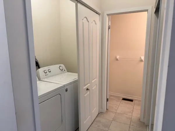 887 Kicking Horse PATH, Oshawa, ON L1J 0B4